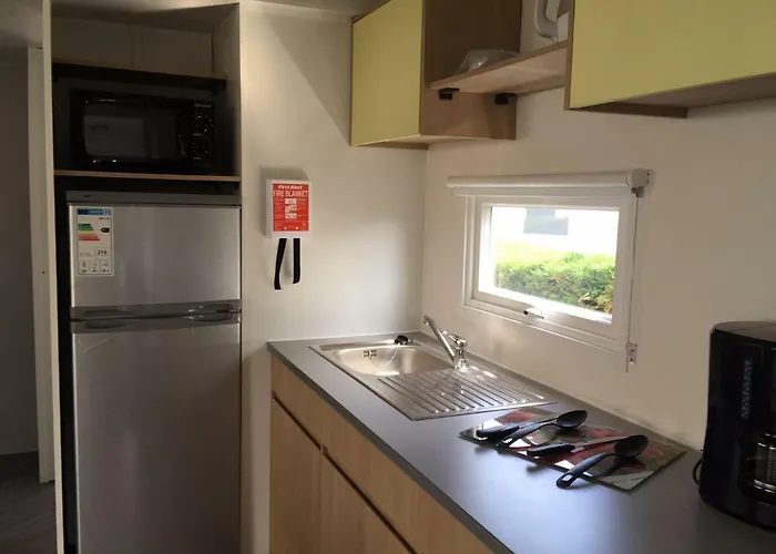 Location Mobil **** *